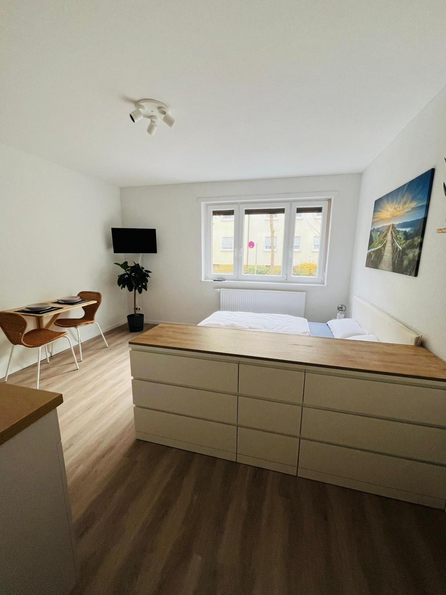 Black Forest City Apartment Mit Kostenlosem Parkplatz Friburgo in Brisgovia Esterno foto